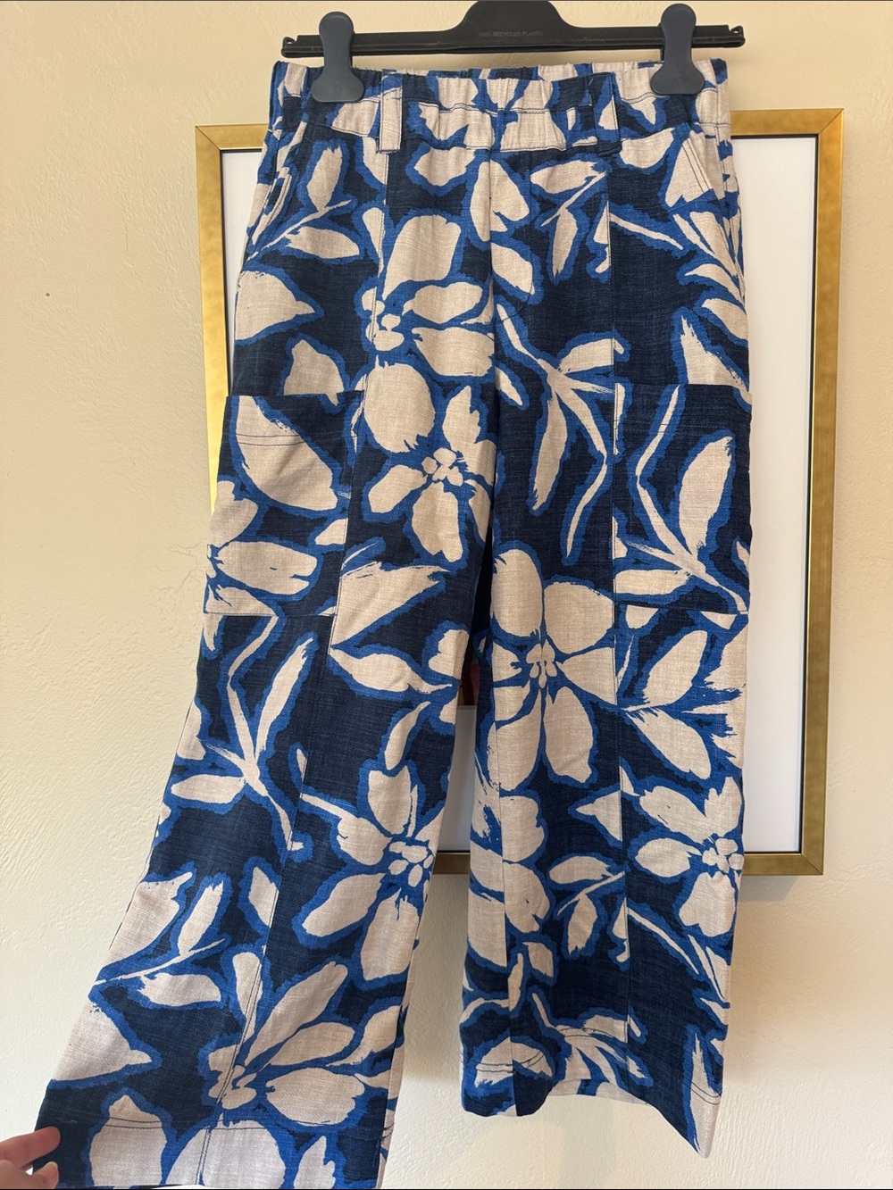 Democracy Floral Wide-Leg Crop Pants